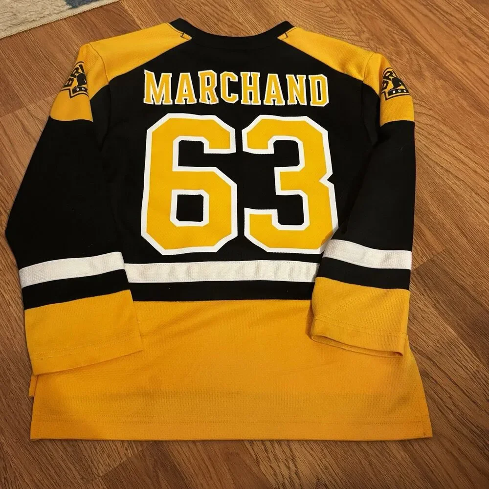 Boston Bruins Brad Marchand #63 Youth 8/10 Reebok NHL Jersey Black Gold